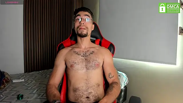 Snapshot of lil_faker420 chatting on 09/30/25, 06:47 lil faker420 online show from 09/30/25, 06:47