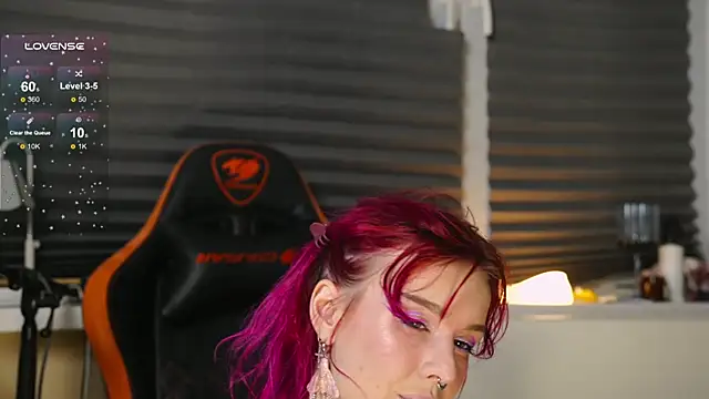 BlueCherryy online show from 11/08/25, 01:47