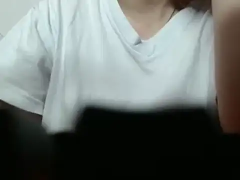 69liamilk69 online show from 01/04/25, 04:54