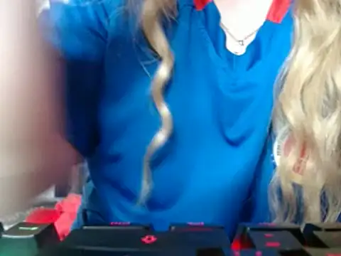 69liamilk69 online show from 01/26/25, 03:59