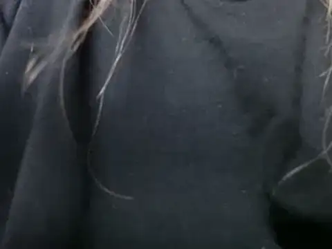 69liamilk69 online show from 02/26/25, 05:13