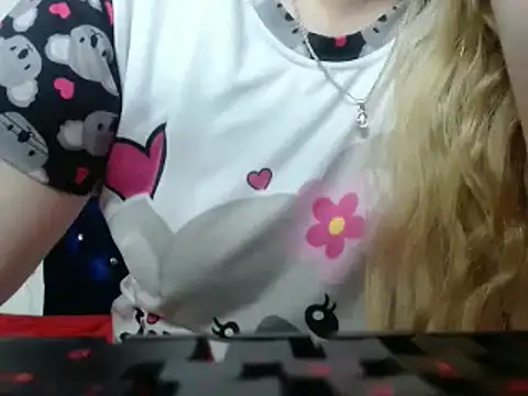 69liamilk69 online show from 12/29/24, 03:22