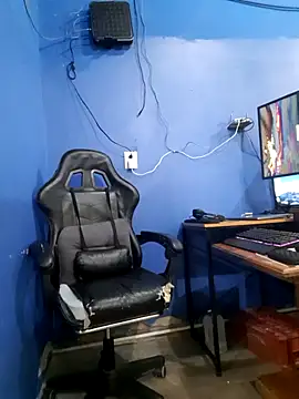 ElmaCannon online show from 11/15/25, 01:59