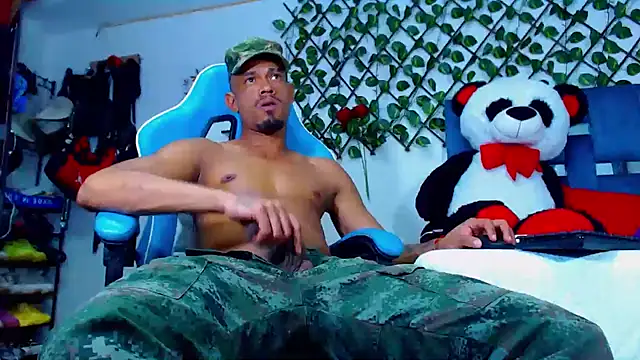 black latin23cm online show from 10/19/25, 09:17