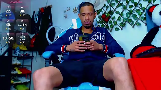 black latin23cm online show from 02/04/26, 12:49