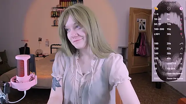 cyber whore  online show from 03/19/26, 03:12