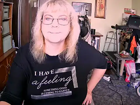 LOLA8888 online show from 09/19/25, 10:30