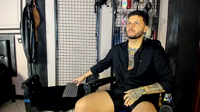 Twisted Fantasy online show from 02/09/26, 03:59