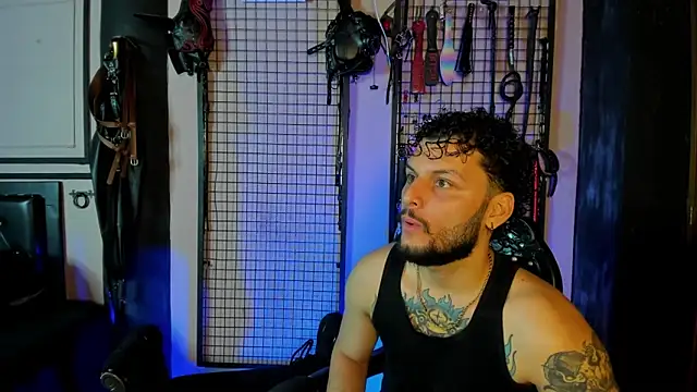 Twisted Fantasy online show from 04/07/26, 03:41