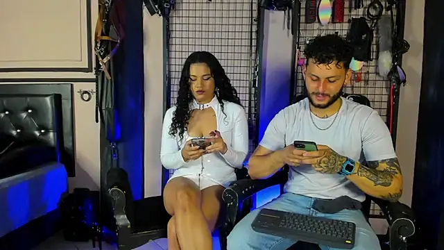 Snapshot of Twisted_Fantasy chatting on 12/18/25, 08:56 Twisted Fantasy online show from 12/18/25, 08:56