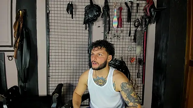 Twisted Fantasy online show from 03/13/26, 04:17