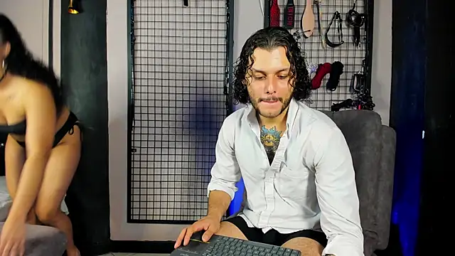 Snapshot of Twisted_Fantasy chatting on 03/21/25, 03:12 Twisted Fantasy online show from 03/21/25, 03:12