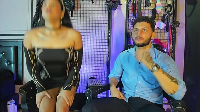 Snapshot of Twisted_Fantasy chatting on 11/11/25, 04:40 Twisted Fantasy online show from 11/11/25, 04:40