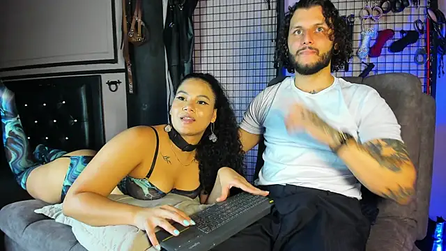 Snapshot of Twisted_Fantasy chatting on 02/25/25, 03:09 Twisted Fantasy online show from 02/25/25, 03:09