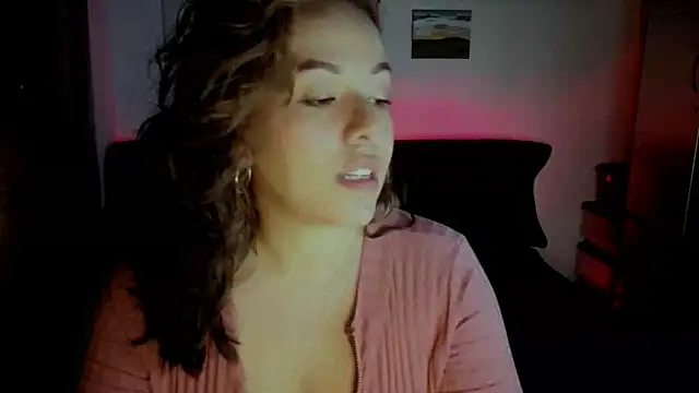 joan-star online show from 11/26/25, 10:04