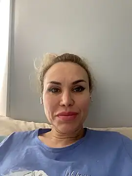 Radmila Queen  online show from 05/15/26, 05:22