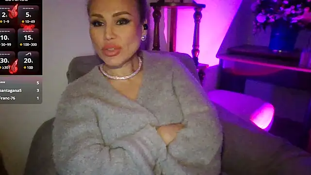 Snapshot of Radmila_Queen_ chatting on 12/10/24, 07:11 Radmila Queen online show from 12/10/24, 07:11