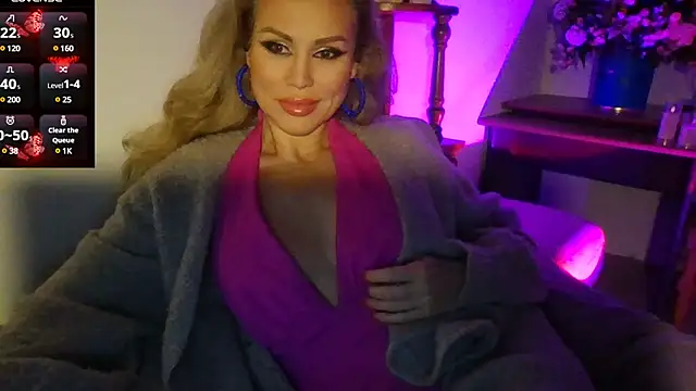 Snapshot of Radmila_Queen_ chatting on 12/04/24, 02:31 Radmila Queen online show from 12/04/24, 02:31