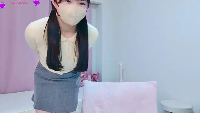 anchan  online show from 05/05/26, 03:42