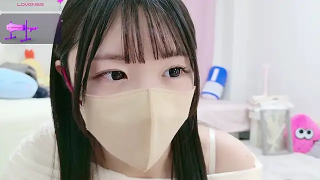Snapshot of anchan_ chatting on 02/18/25, 01:22 anchan online show from 02/18/25, 01:22