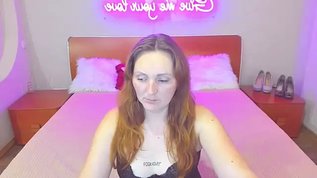 Snapshot of MagicEyess chatting on 02/14/26, 06:52 MagicEyess online show from 02/14/26, 06:52