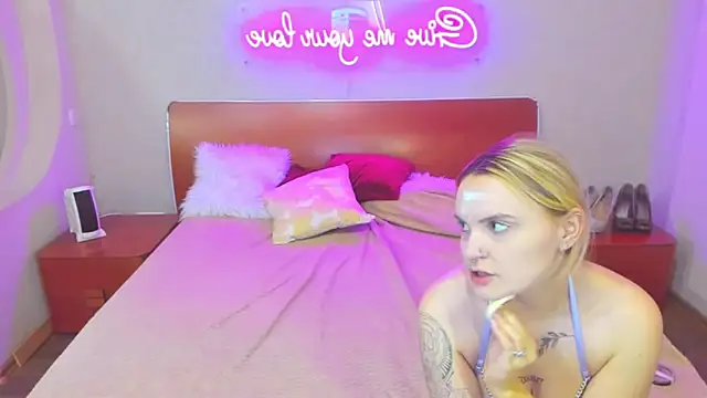 Snapshot of MagicEyess chatting on 02/20/26, 06:43 MagicEyess online show from 02/20/26, 06:43