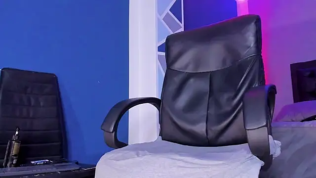 alex oficial online show from 03/18/25, 05:34