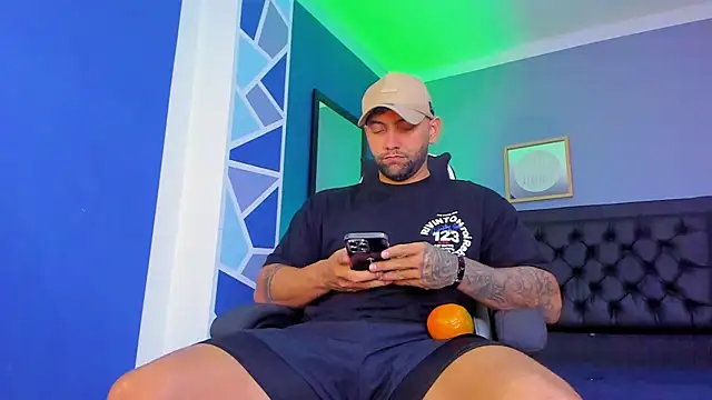 alex oficial online show from 11/14/25, 04:38