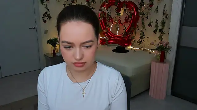 MiracleCurly online show from 02/17/26, 04:04