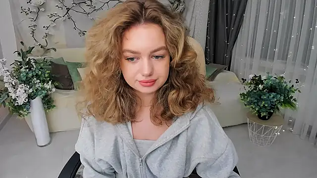 MiracleCurly online show from 10/23/25, 07:12