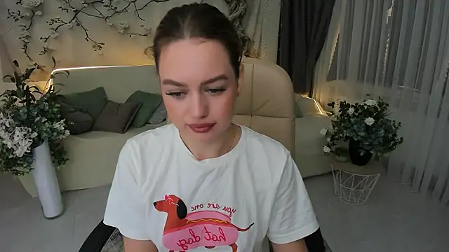 MiracleCurly online show from 11/09/25, 10:08