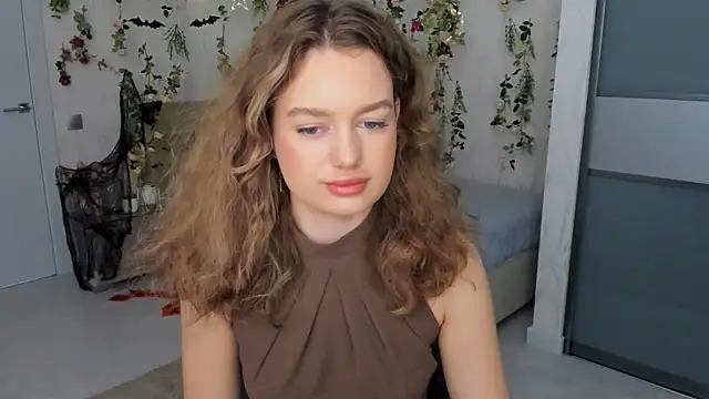 MiracleCurly online show from 10/30/25, 07:22