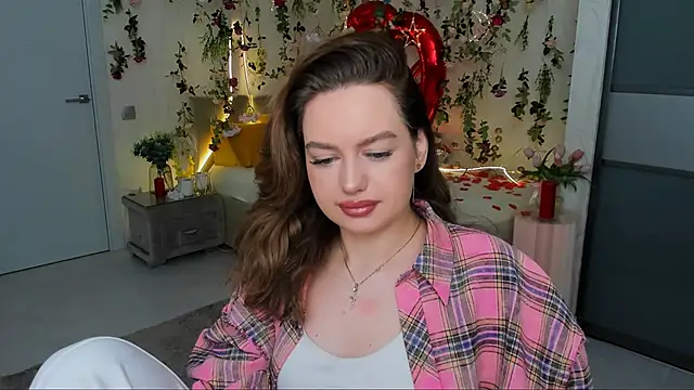 MiracleCurly online show from 03/12/26, 06:12