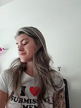 Lilmissvyx online show from 05/08/26, 02:32