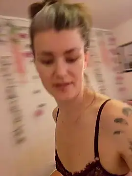 Lilmissvyx online show from 03/21/25, 01:45