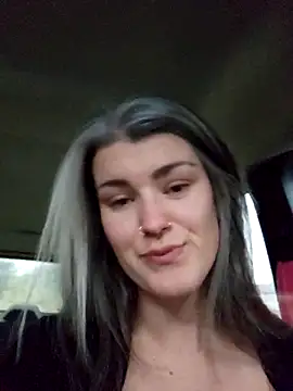 Lilmissvyx online show from 12/15/25, 04:46