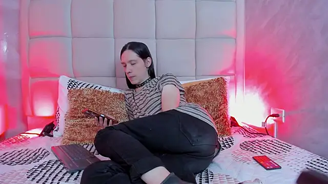 Hecatee 77 online show from 02/17/26, 07:55