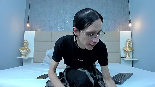 Hecatee 77 online show from 03/20/26, 07:15