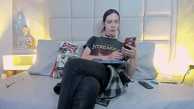 Hecatee 77 online show from 11/01/25, 07:52