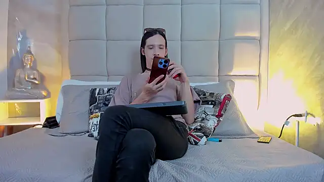 Hecatee 77 online show from 10/28/25, 07:57