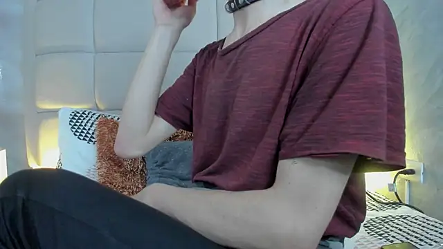 Hecatee 77 online show from 02/12/26, 07:46