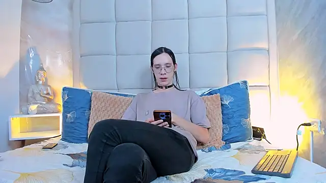 Hecatee 77 online show from 10/17/25, 08:10