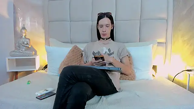 Hecatee 77 online show from 09/12/25, 07:46