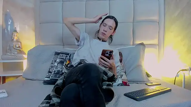 Hecatee 77 online show from 11/02/25, 08:03