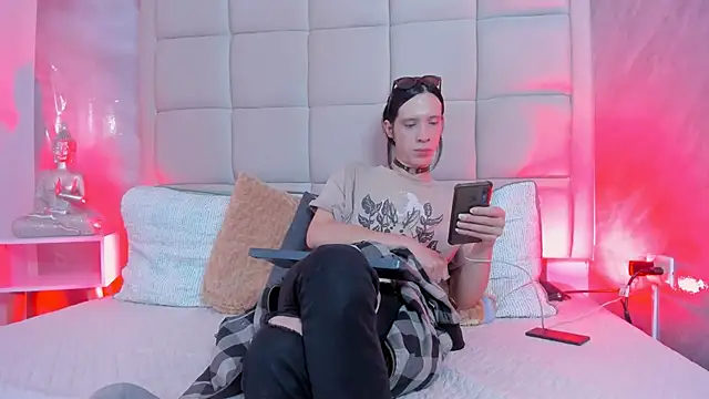 Hecatee 77 online show from 11/25/25, 07:47