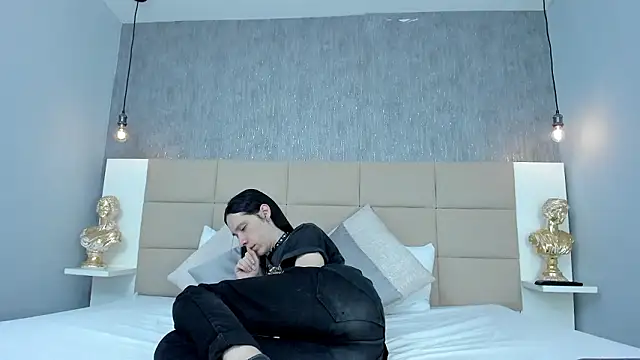 Hecatee 77 online show from 03/10/26, 07:51