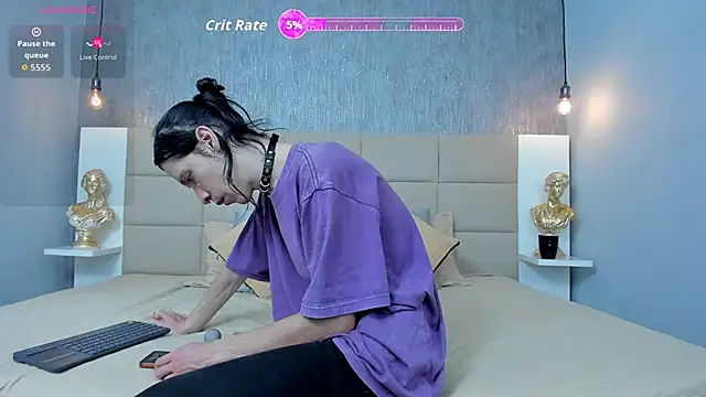 Hecatee 77 online show from 04/11/26, 07:06