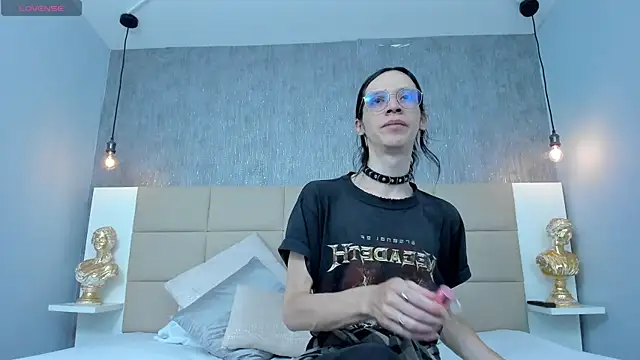 Hecatee 77 online show from 03/23/26, 07:14