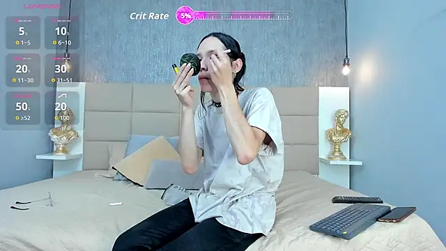 Hecatee 77 online show from 04/10/26, 07:10