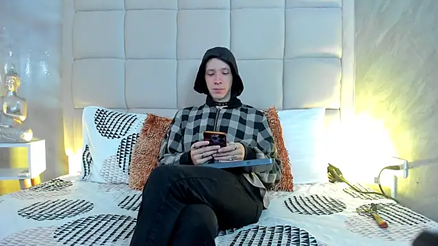 Hecatee 77 online show from 02/23/26, 07:47